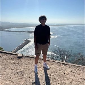 Meet your Posher, Eduardo